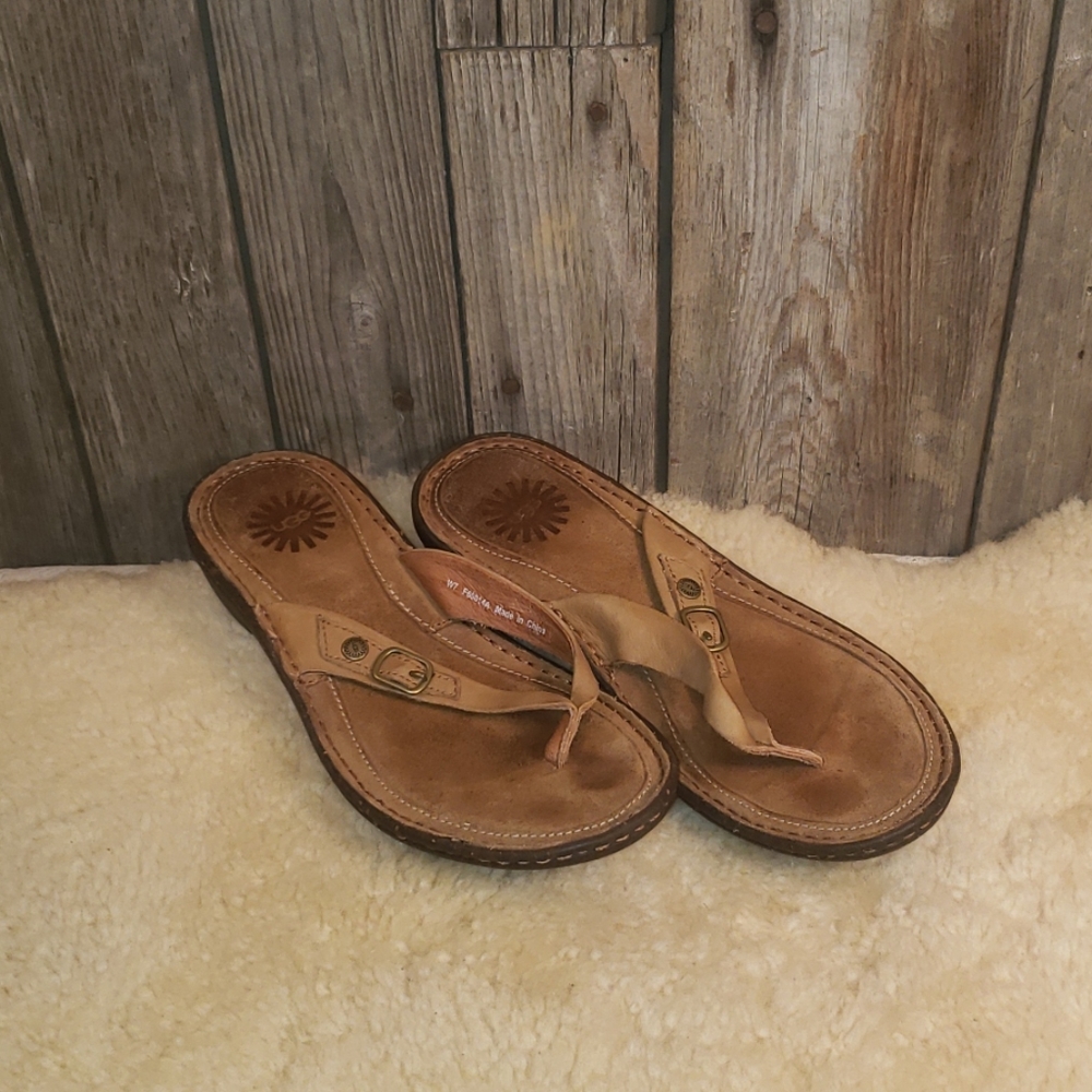 Ugg slip on sandals thong flip flops womens size 7
